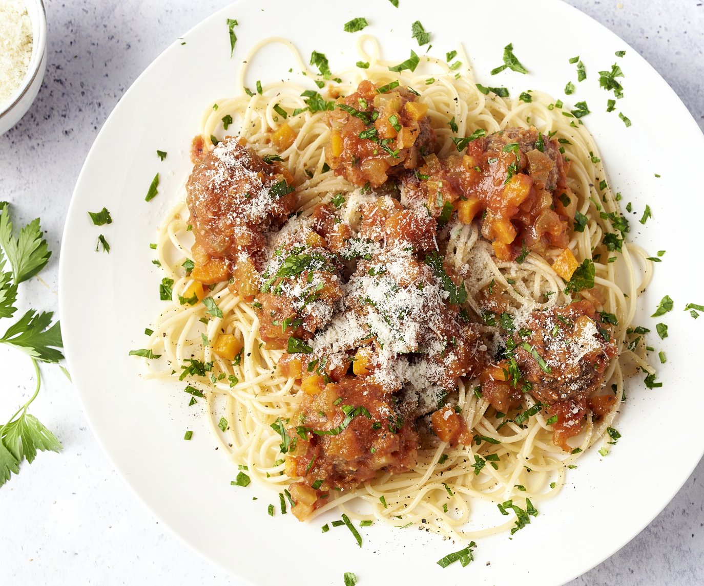 Spaghetti met vegetarische balletjes in tomatensaus