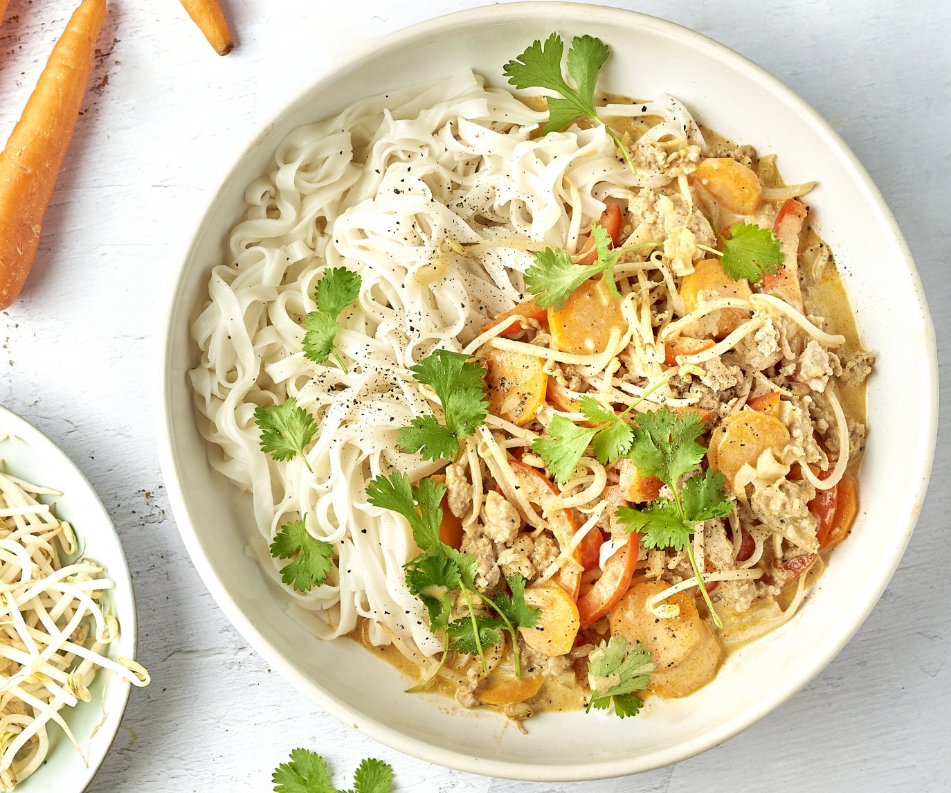 Panang curry met gehakt en rijstnoedels